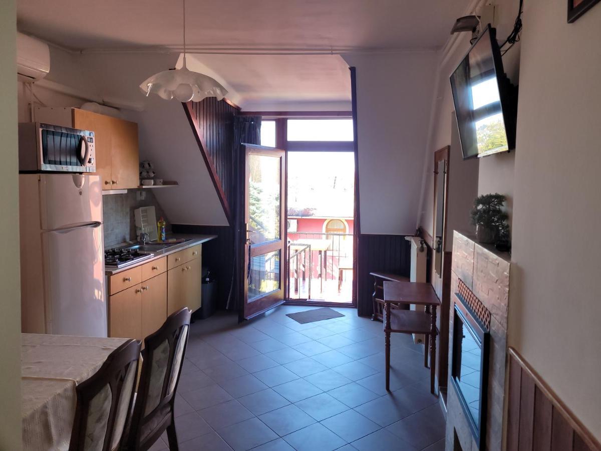 Leganyi Apartmanhaz Eger Extérieur photo