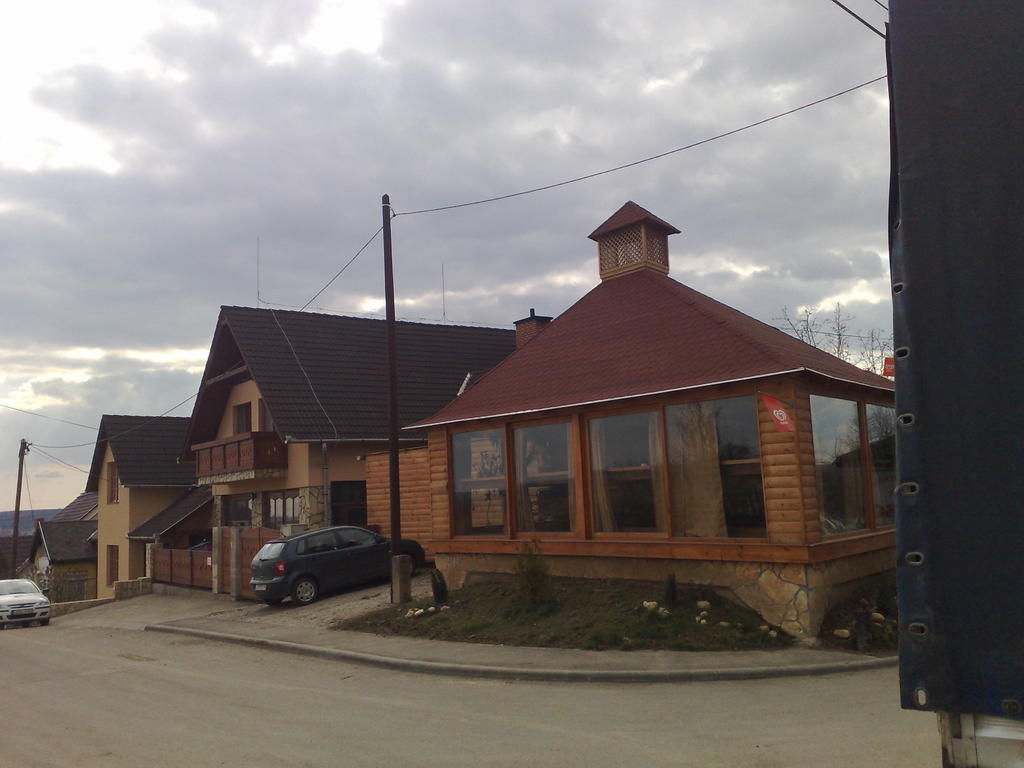 Leganyi Apartmanhaz Eger Extérieur photo