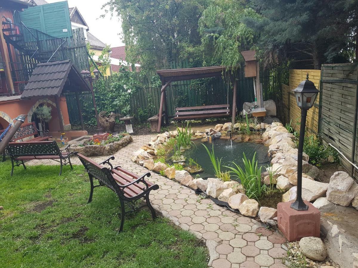 Leganyi Apartmanhaz Eger Extérieur photo