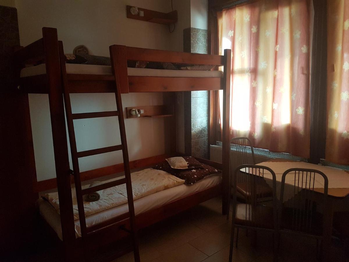 Leganyi Apartmanhaz Eger Extérieur photo